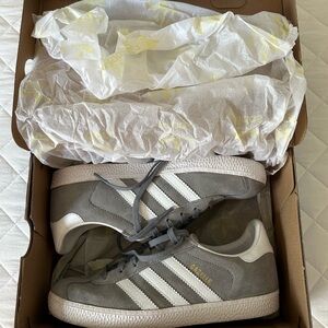 Big Kids Adidas Gazelle Gray Shoes with White Stripes